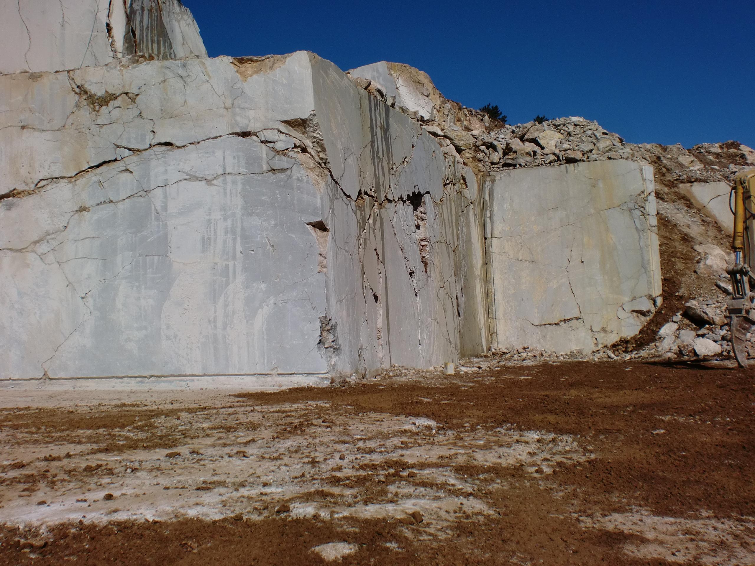 境外石材礦山投資的風險與機遇（引言）